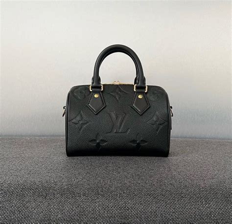 lv speedy 20 empreinte price